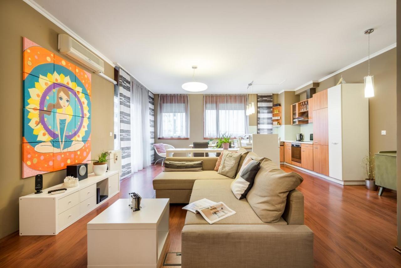 Apartment Downtown Karpat 9 Budapest Eksteriør bilde